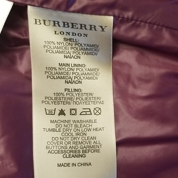 NOTABLE DISTINCTION❣️BURBERRY JACKET. Price Firm - Picture 9 of 12